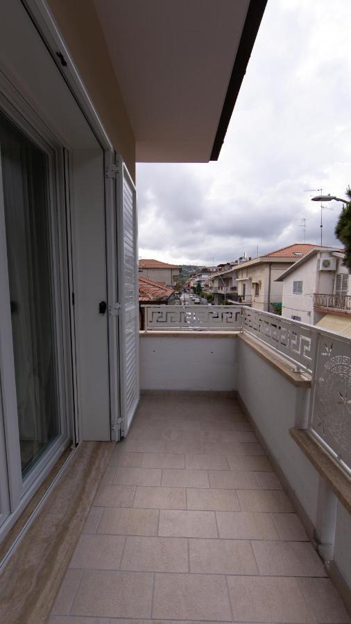 Bed and Breakfast Aria Di Sale Martinsicuro Exterior foto