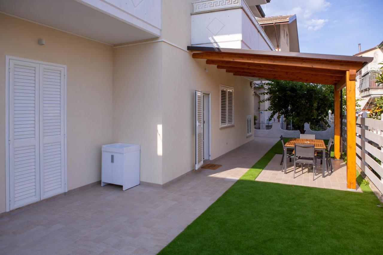 Bed and Breakfast Aria Di Sale Martinsicuro Exterior foto